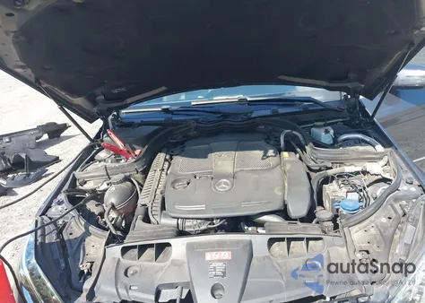 2014 Mercedes-Benz E 350 z USA, uszkodzony, nr VIN WDDKJ5KB0EF278800